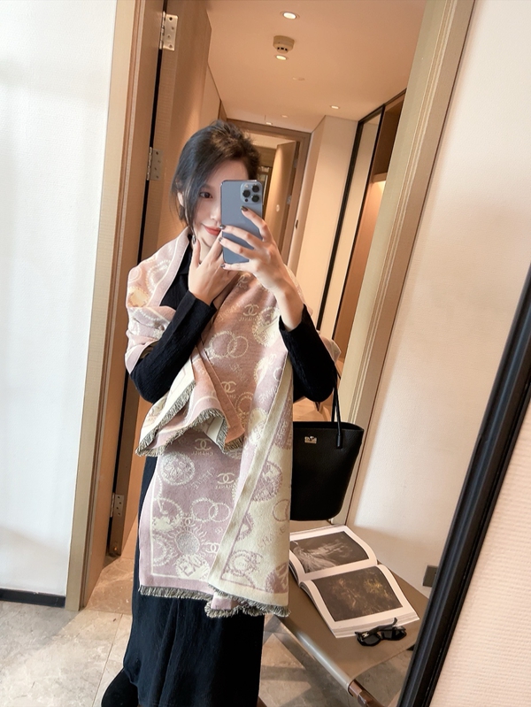 ブランドマフラー正面デザイン